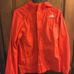 Boys XL (18/20) North Face Resolve rain jacket